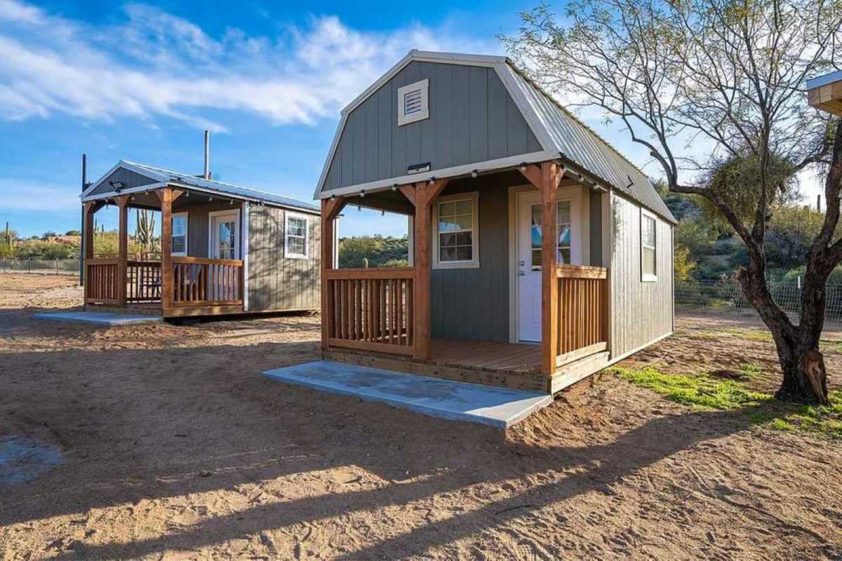 Two cabins available for rent at Ride Out Ranch in Arizona 