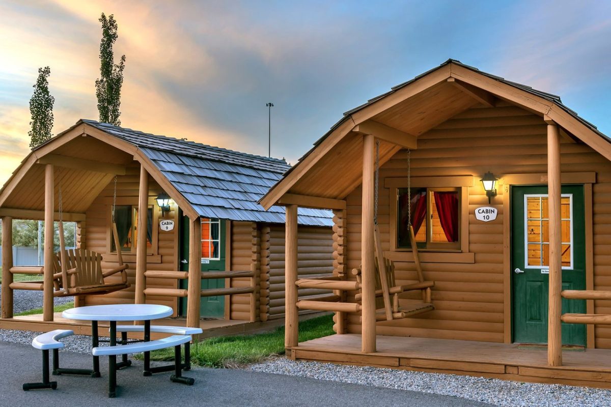 two cabins at Sun Outdoors Salt Lake City, a favorite among top spring break camping destinations